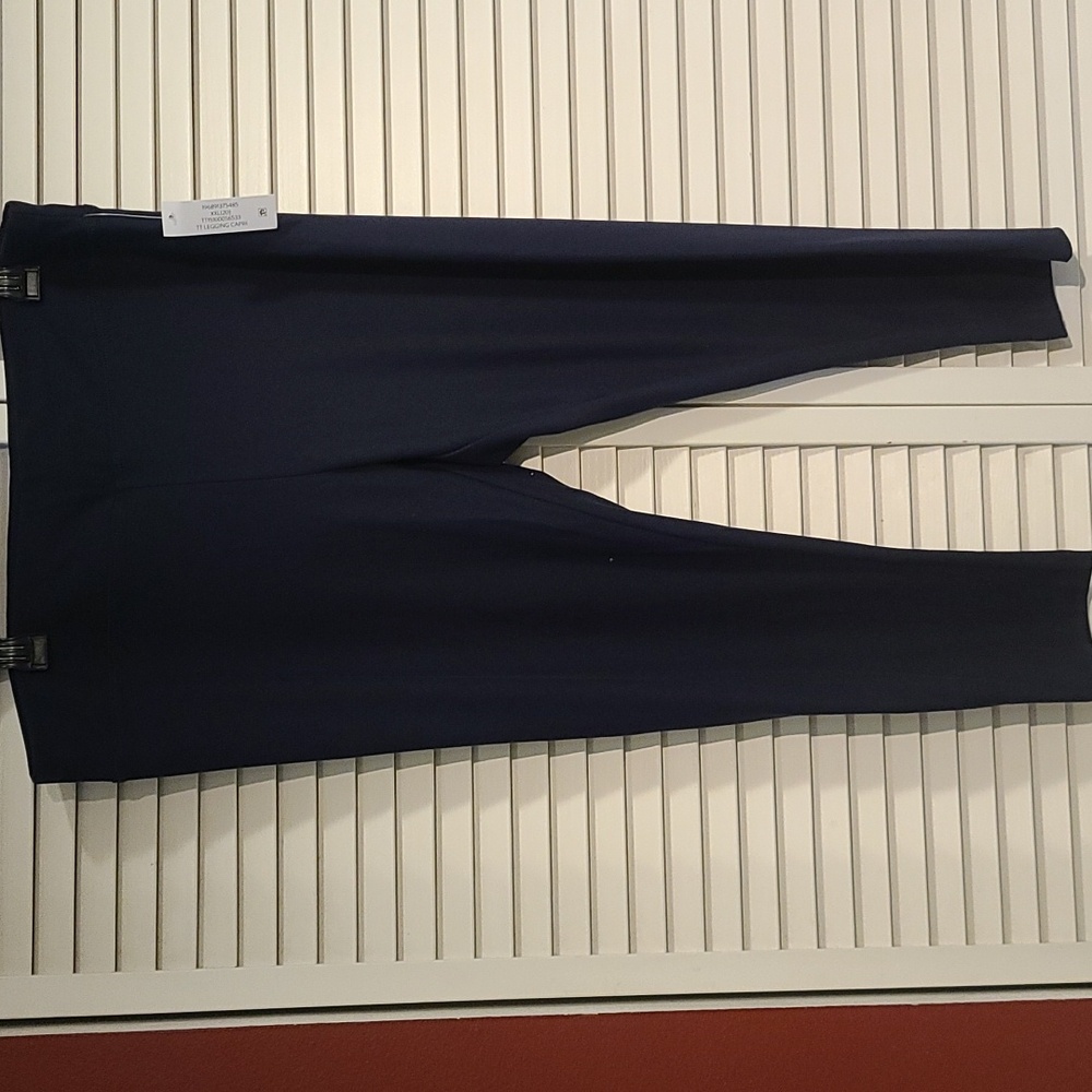 Leggings Capri Length Navy Blue Super Soft 90% Poly Blend Wide Waist Band NWT